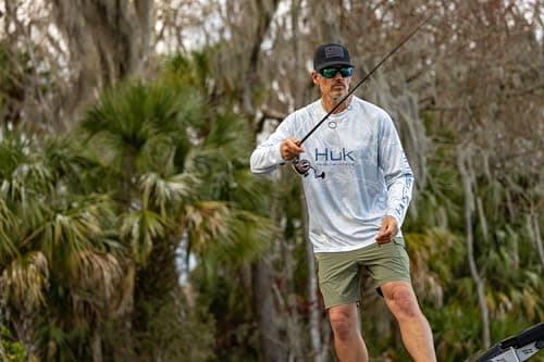 HUK Men's Anti-Glare Snapback Fishing Hat for Outdoor Adventures, Sun Protection
| HUK Men's Trucker Hat, Anti-Glare Sn