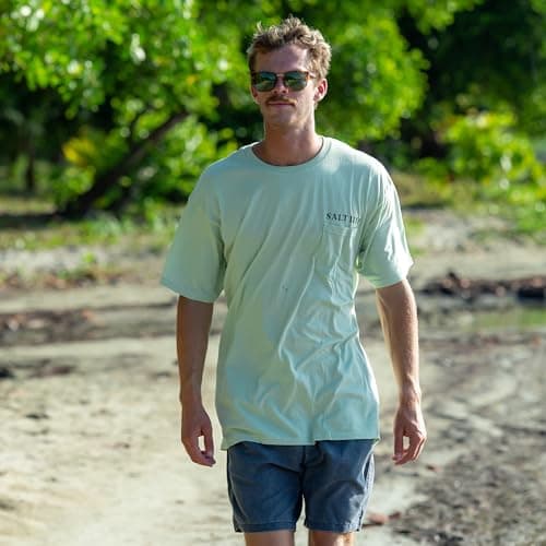 Salt Life Men's Standard Skull and Poles Short Sleeve Pocket Tee Perfect for Beach Days and Casual Wear